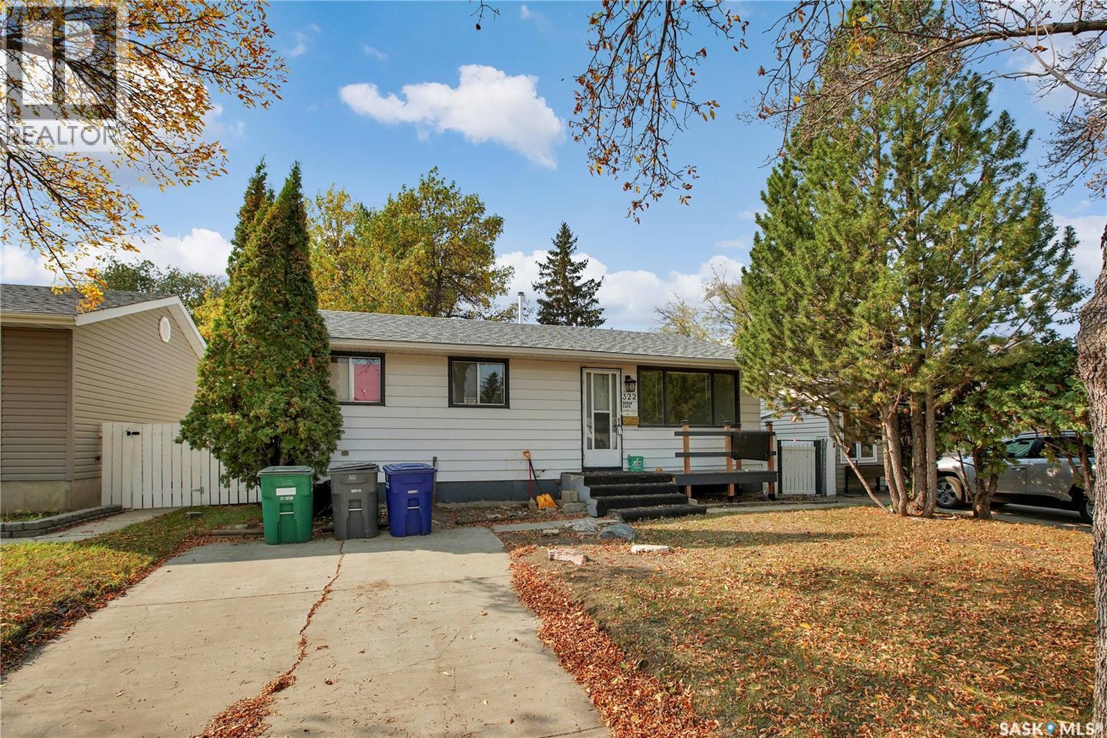 322 Brock Cres, Saskatoon, SK S7H 4N5