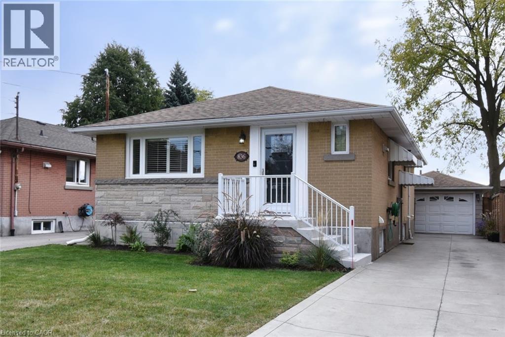 836 Brucedale Ave E, Hamilton, ON L8T 1L3