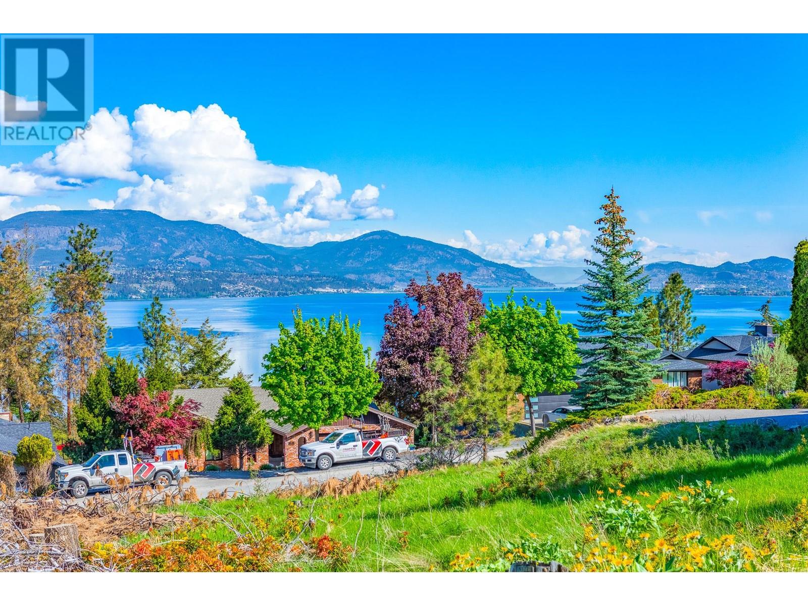 375 Okaview Rd, Kelowna, BC V1W 4K3