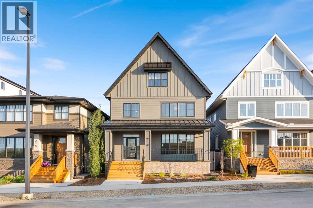219 Calais Dr SW, Calgary, AB T3E 8H4