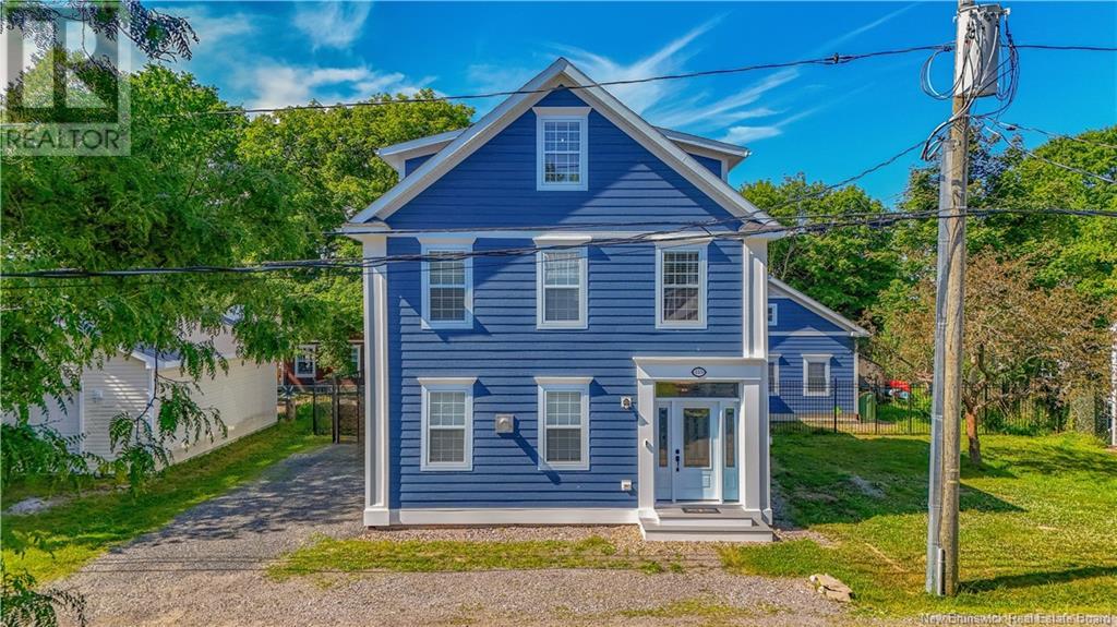 113 Queen St, Saint Andrews, NB E5B 1C7