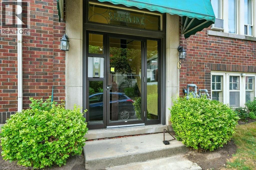 6 Vineland Avenue Unit 18, Hamilton, ON L8M 1R4