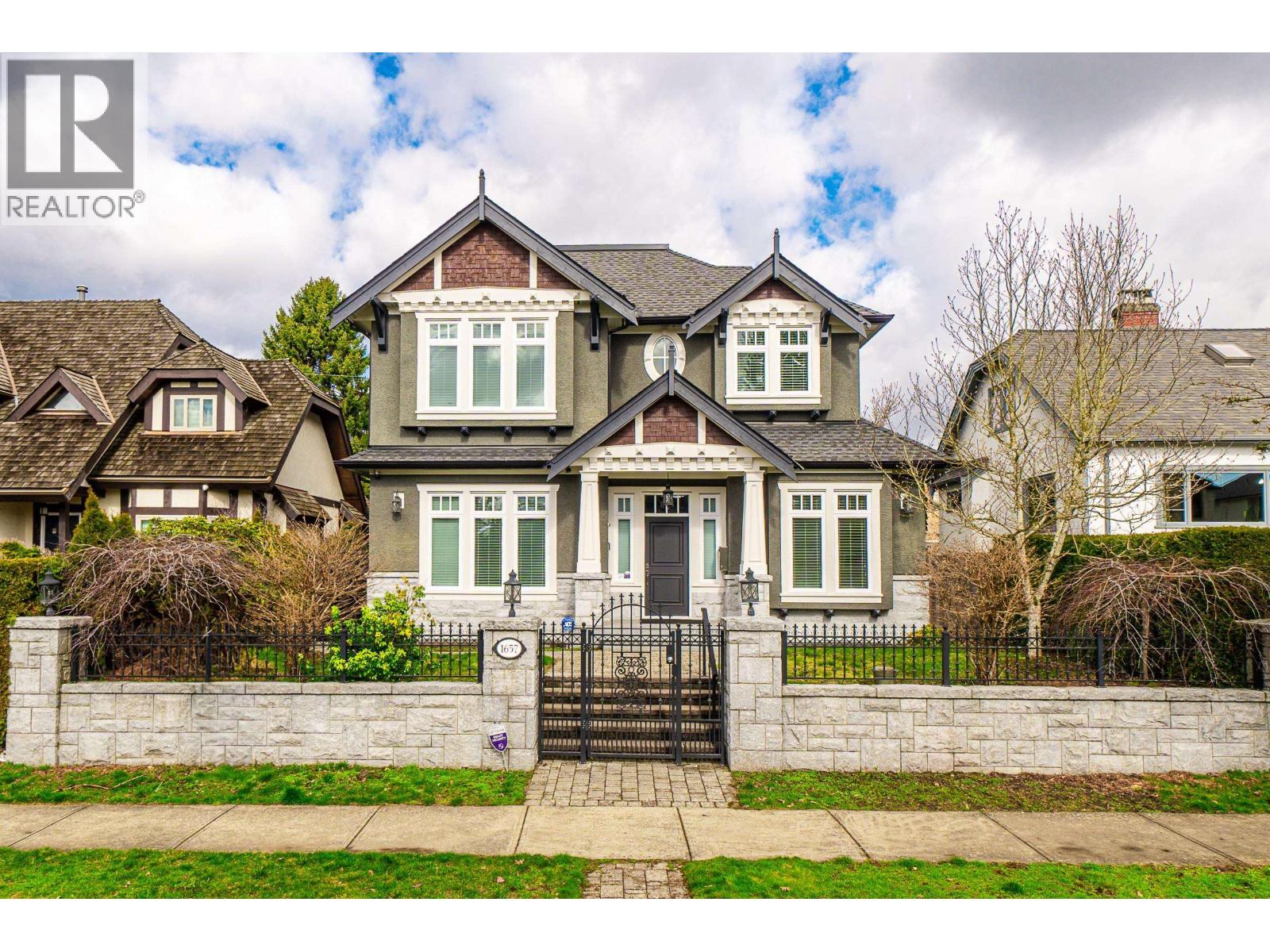 1657 W 58th Ave, Vancouver, BC V6P 1W8