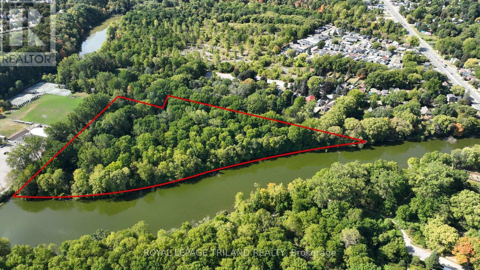 65 Cove Rd, London, ON N6J 2R4