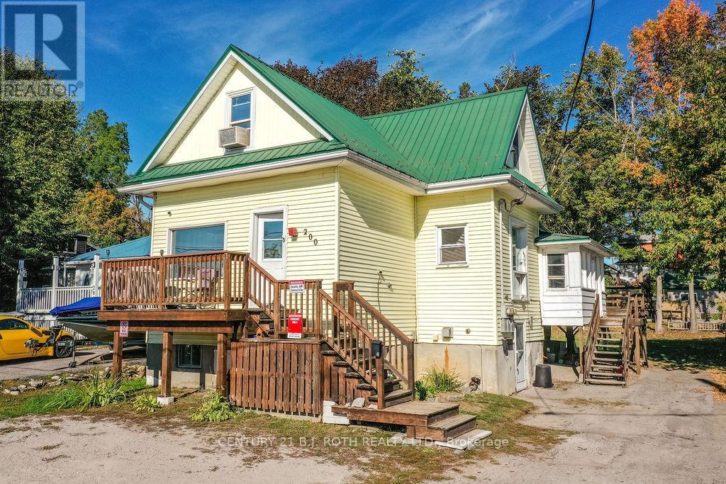 200 Edward St, Orillia, ON L3V 2X4