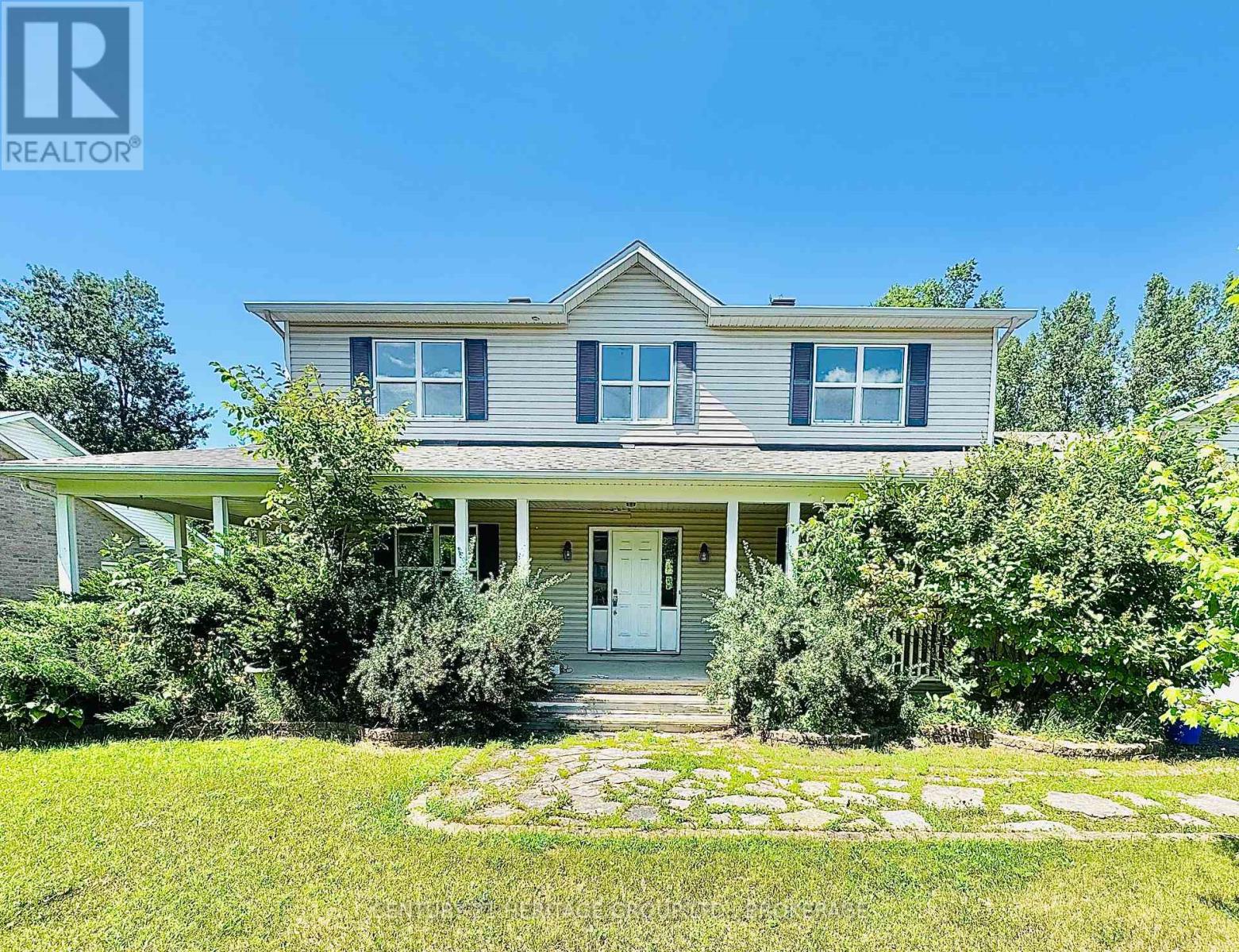 1569 Shauna Cres, Ottawa, ON K4P 1M8