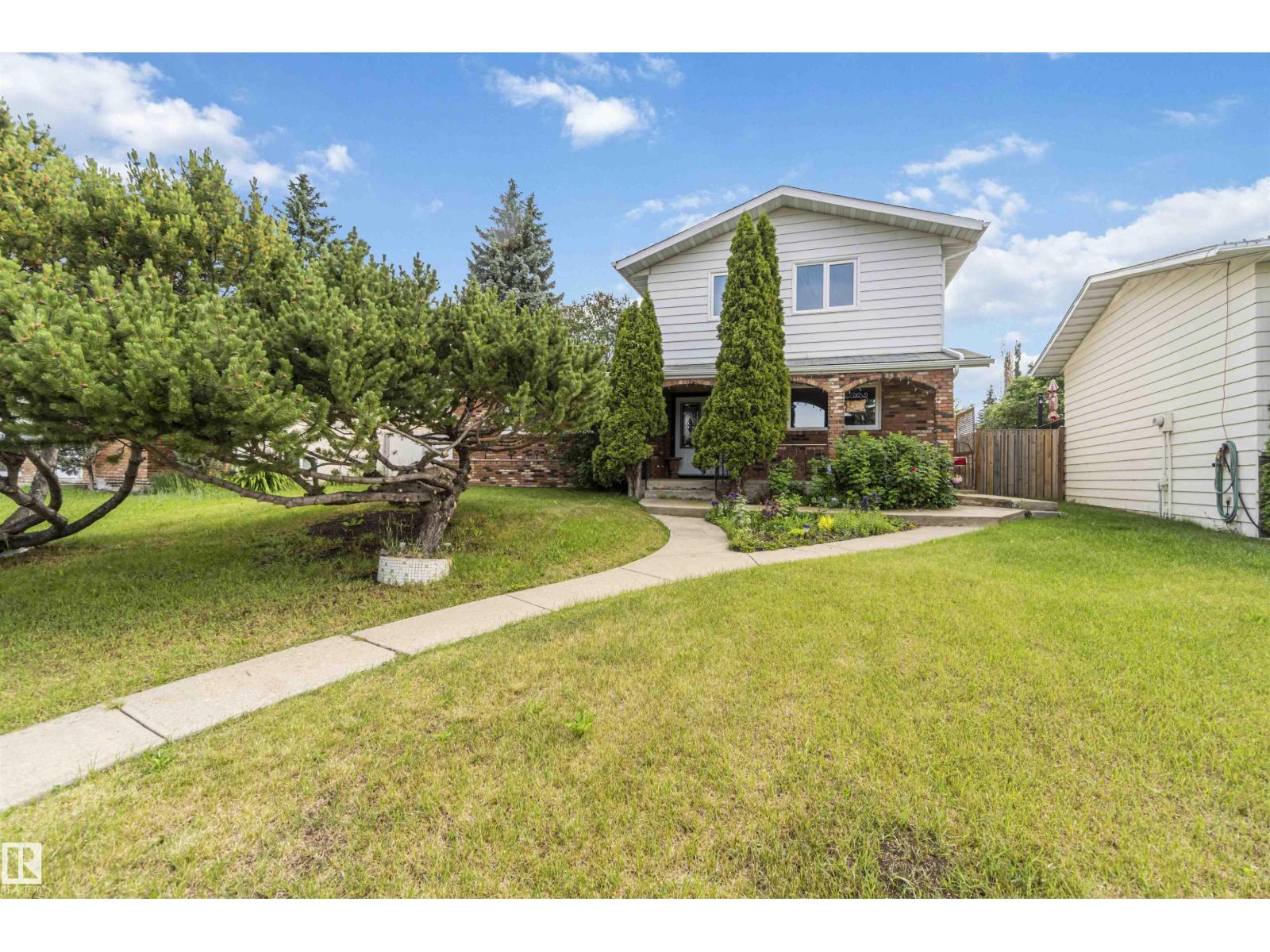 1412 Knottwood Rd E NW, Edmonton, AB T6K 2J9