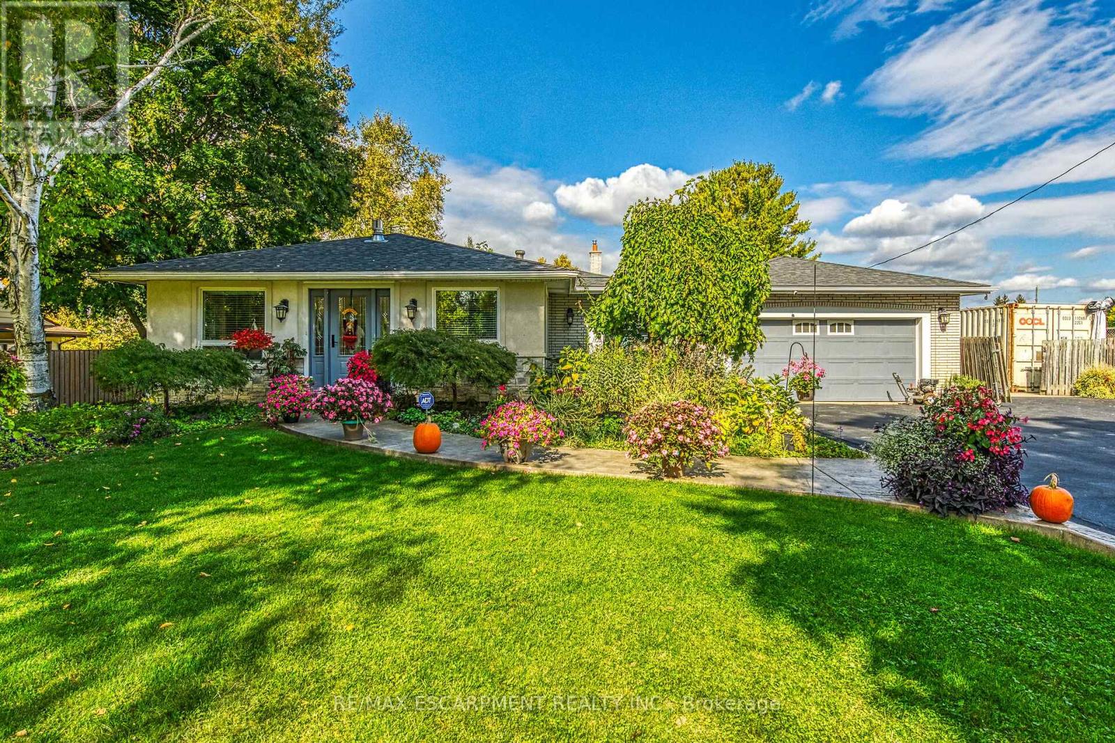477 Lynden Rd, Brantford, ON N3T 5M1
