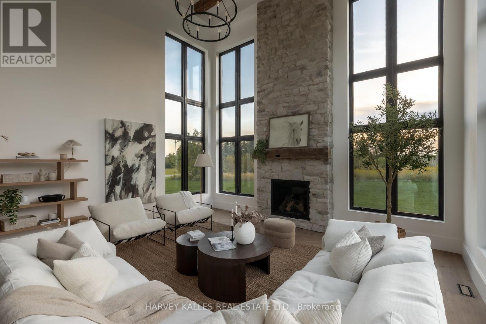 18 Lincolnville Ln, Whitchurch-Stouffville, ON L4A 1N9