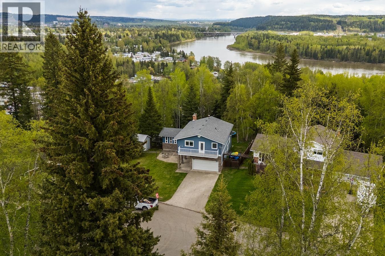 2502 Laurentian Pl, Prince George, BC V2N 1Z3