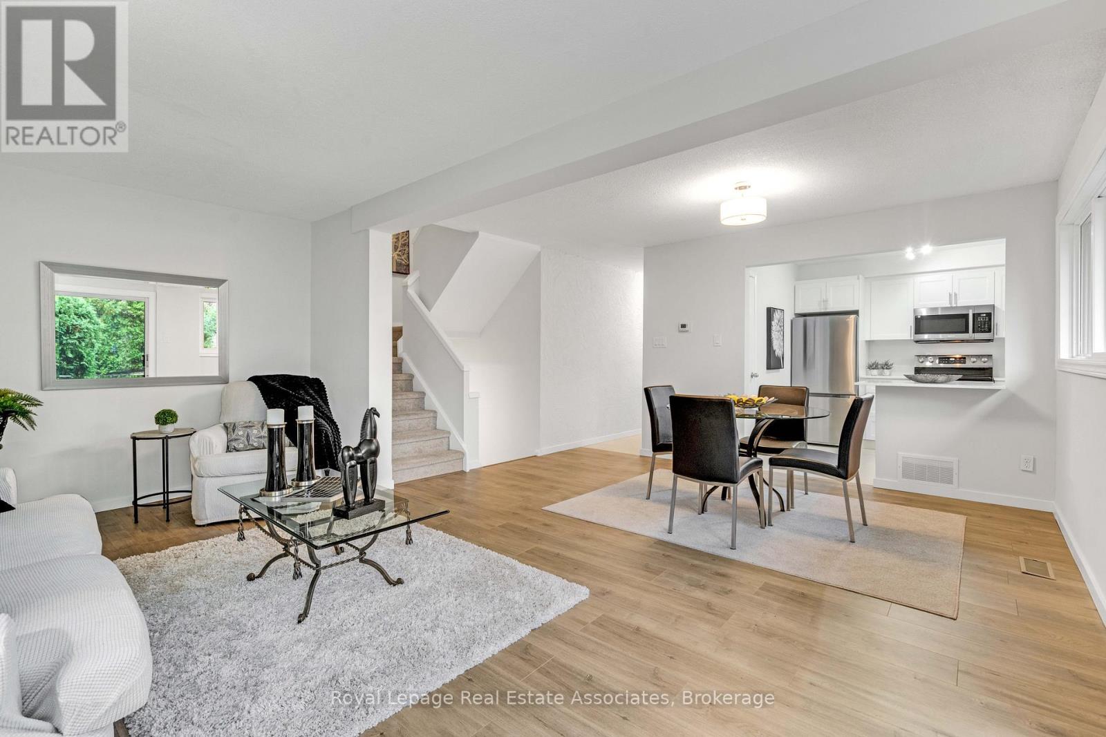 57 2605 Woodchester Dr, Mississauga, ON L5K 2E3