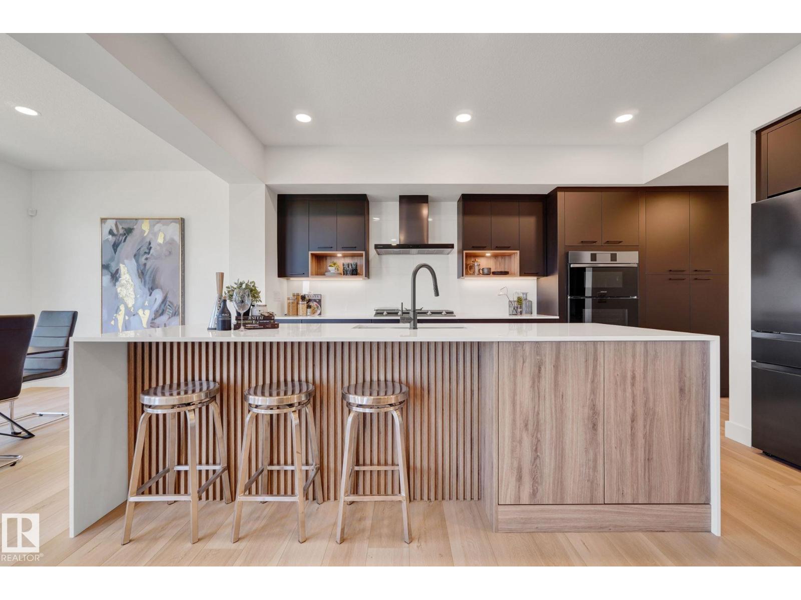5455 Kootook Rd SW, Edmonton, AB T6W 2Z5