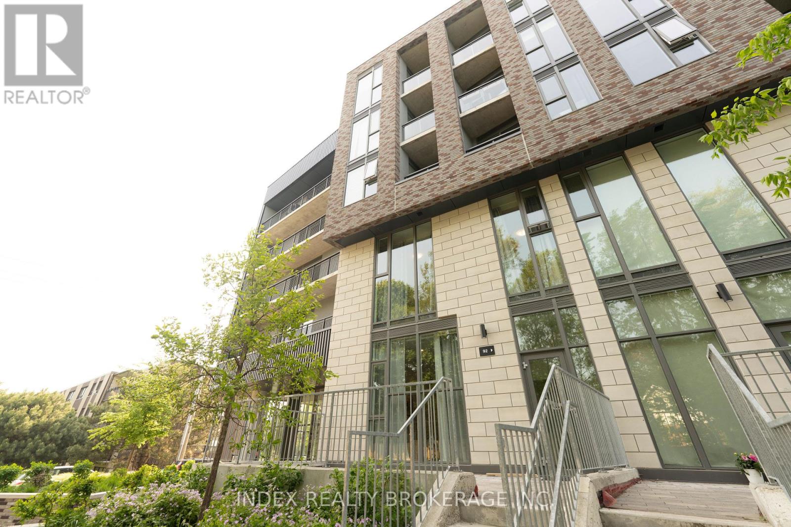 92 Glen Everest Rd, Toronto Birchcliffe-cliffside, ON M1N 0C4