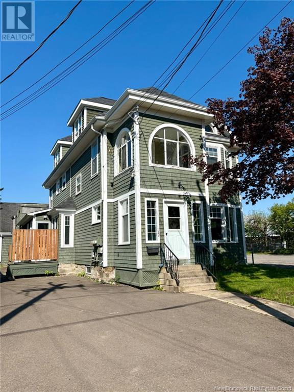 122-124 Cameron St, Moncton, NB E1C 5Y6