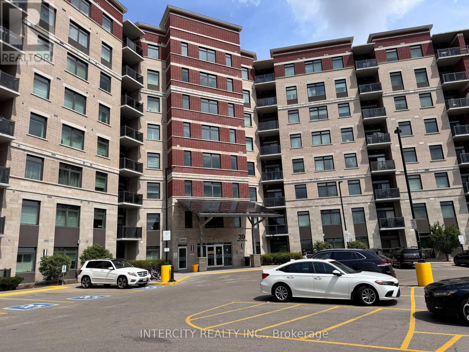 412 39 New Delhi Dr, Markham, ON L3S 0E1