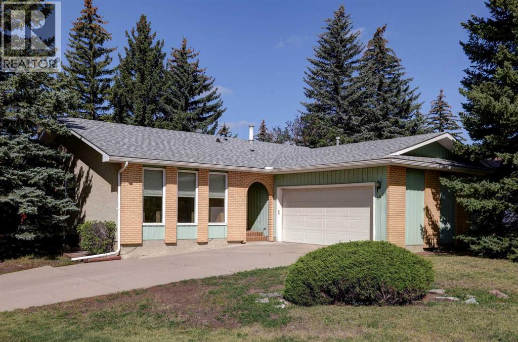 5601 Dalcastle Hl NW, Calgary, AB T3A 2A2