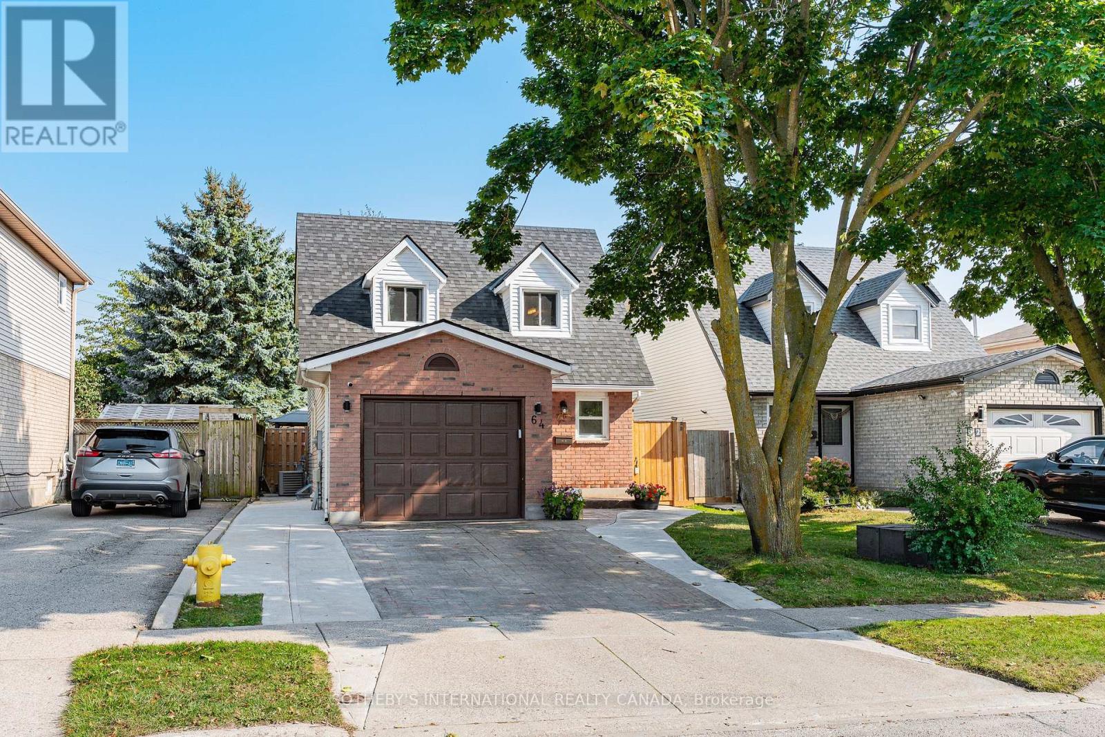 64 Glenbrook Cres, Cambridge, ON N1R 7Z2
