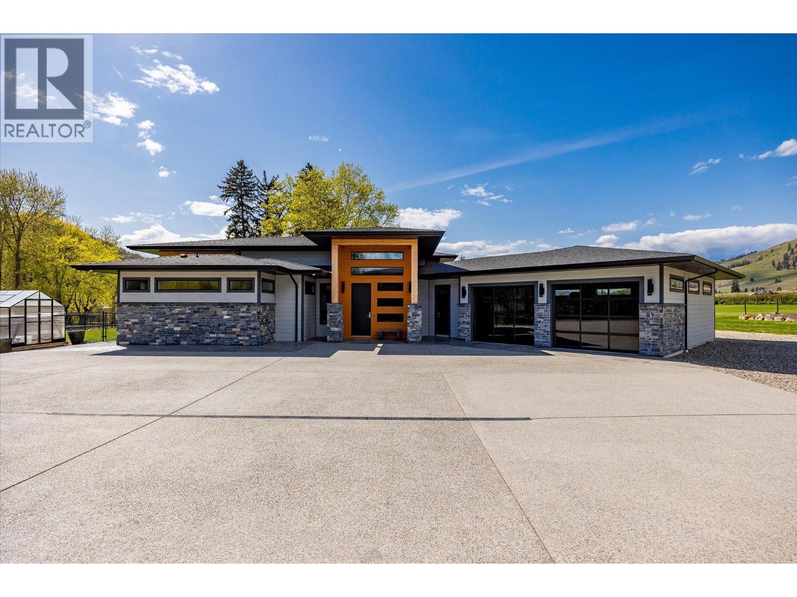 7260 Highway 6 Other, Coldstream, BC V1B 3H4