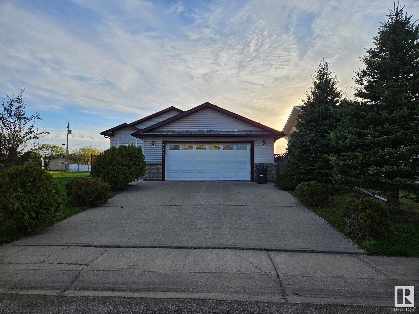 47 St Unit 4720, Clyde, AB T0G 0P0