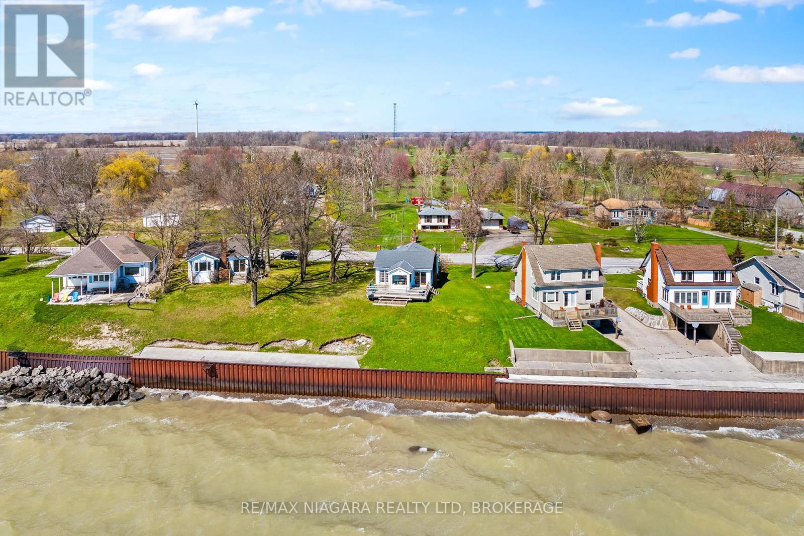 13165 Lakeshore Rd, Wainfleet, ON L0S 1V0