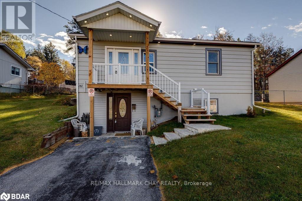 141 Ardagh Rd, Barrie, ON L4N 3V5