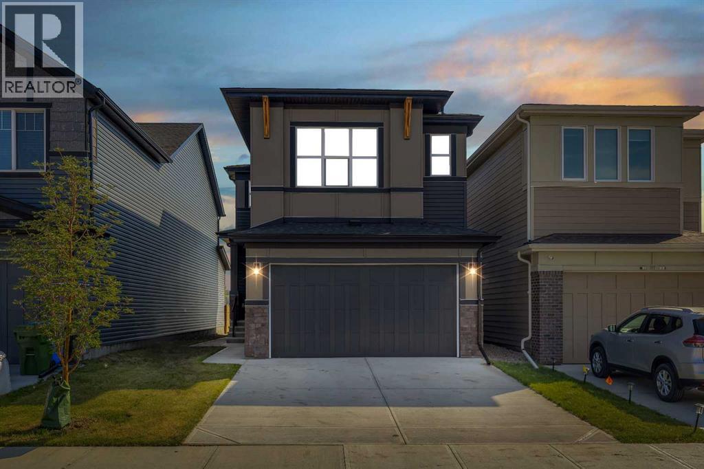 211 Creekstone Row SW, Calgary, AB T2X 4Y4
