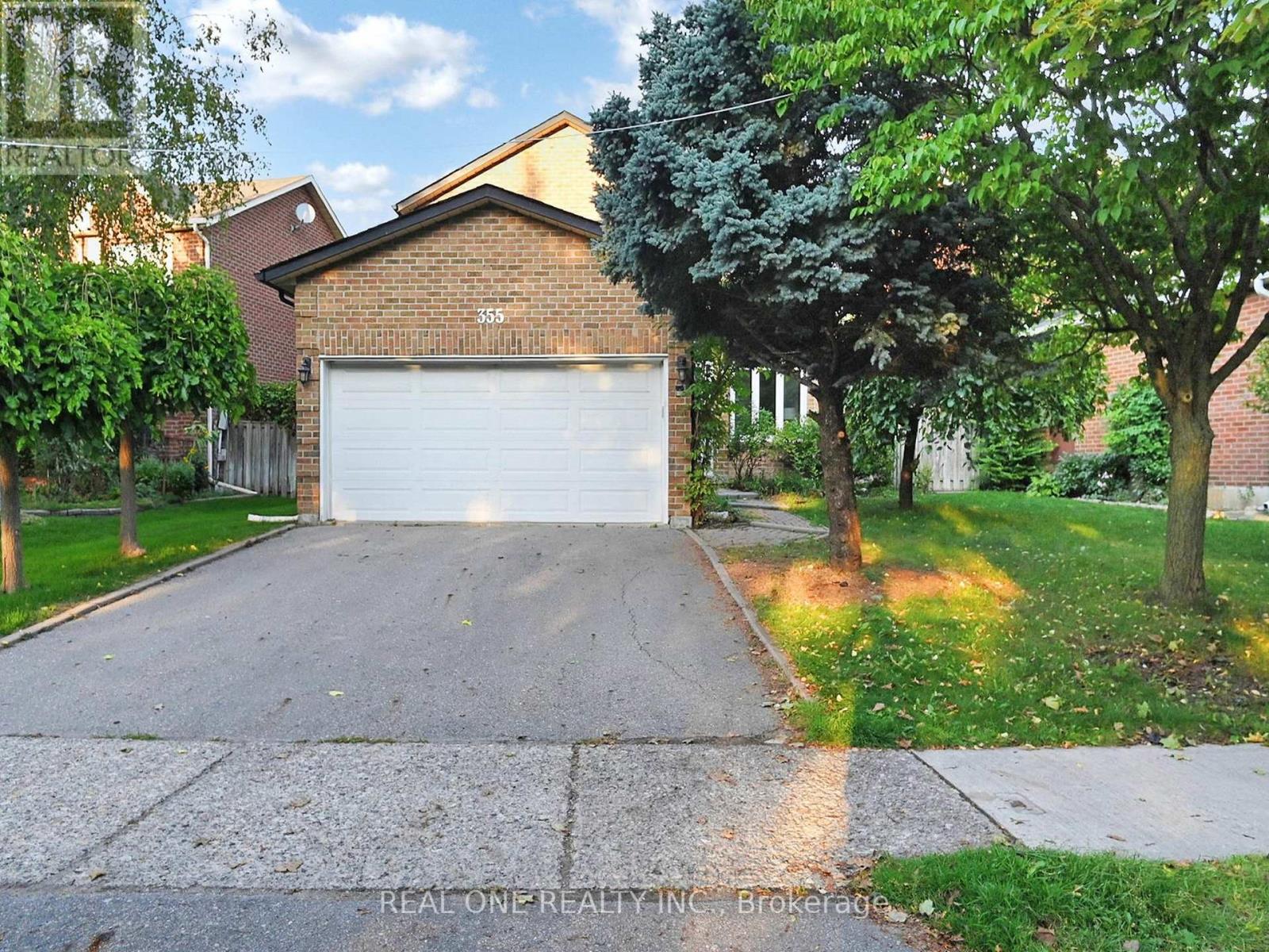 355 Church St S, Richmond Hill, ON L4C 8G3