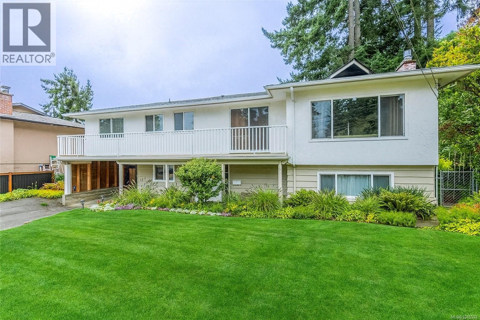 1331 Glenridge Dr, Langford, BC V9B 2M5