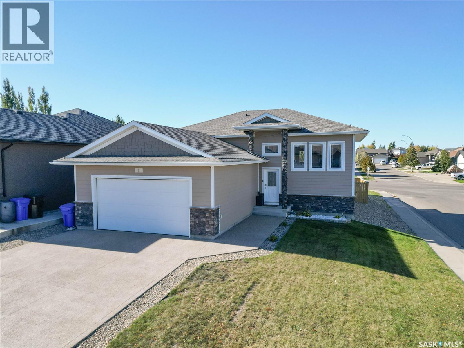 1 Borrowman Pl, Prince Albert, SK S6X 0B1