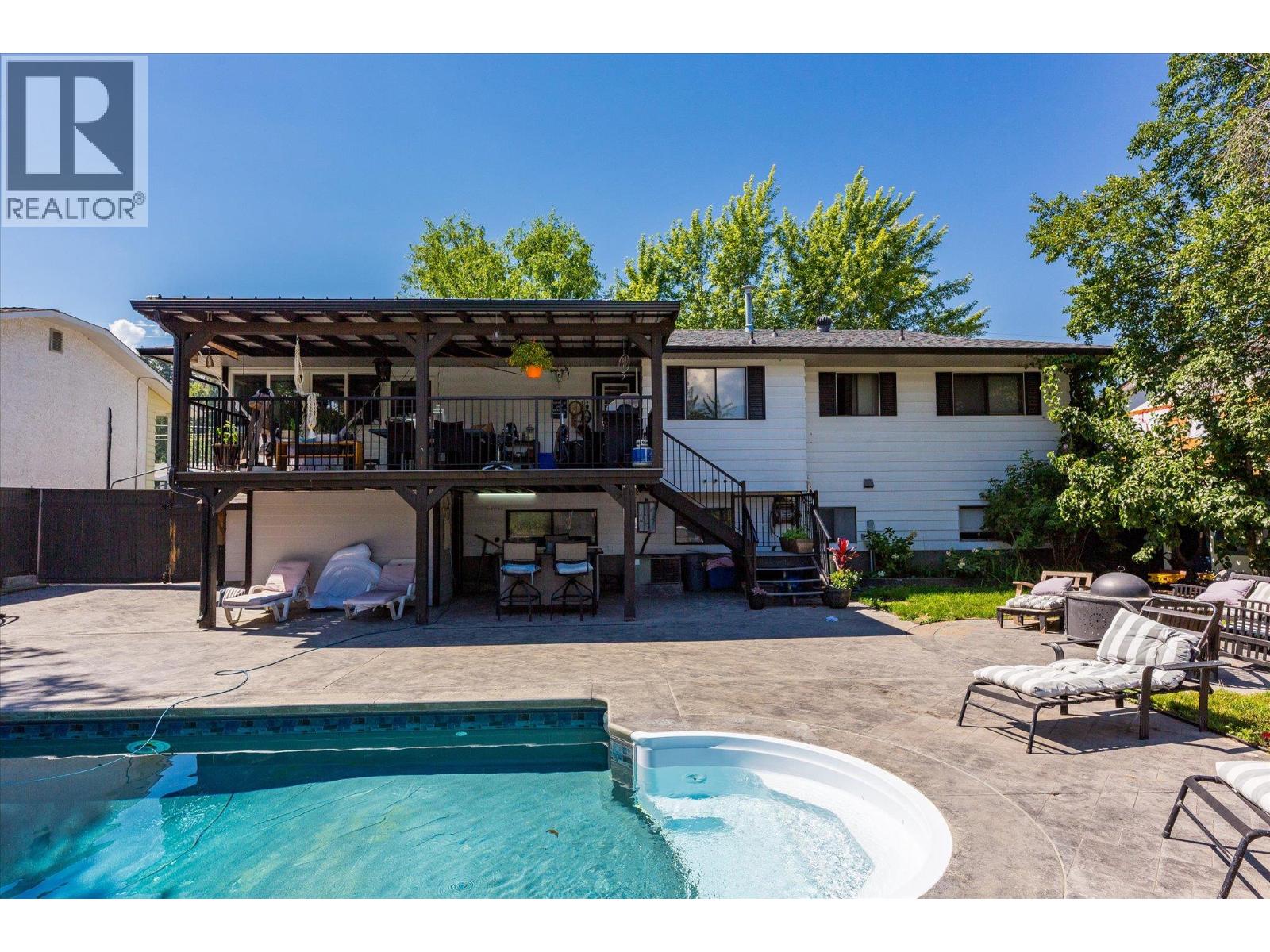 970 Tamarack Dr, Kelowna, BC V1X 1E4