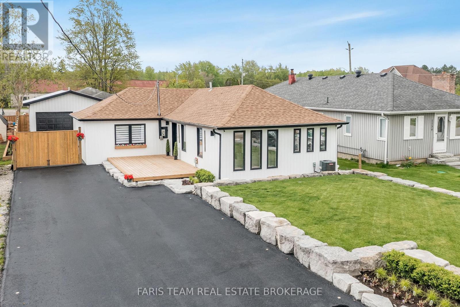 1135 Poplar Dr, Innisfil, ON L0L 1R0
