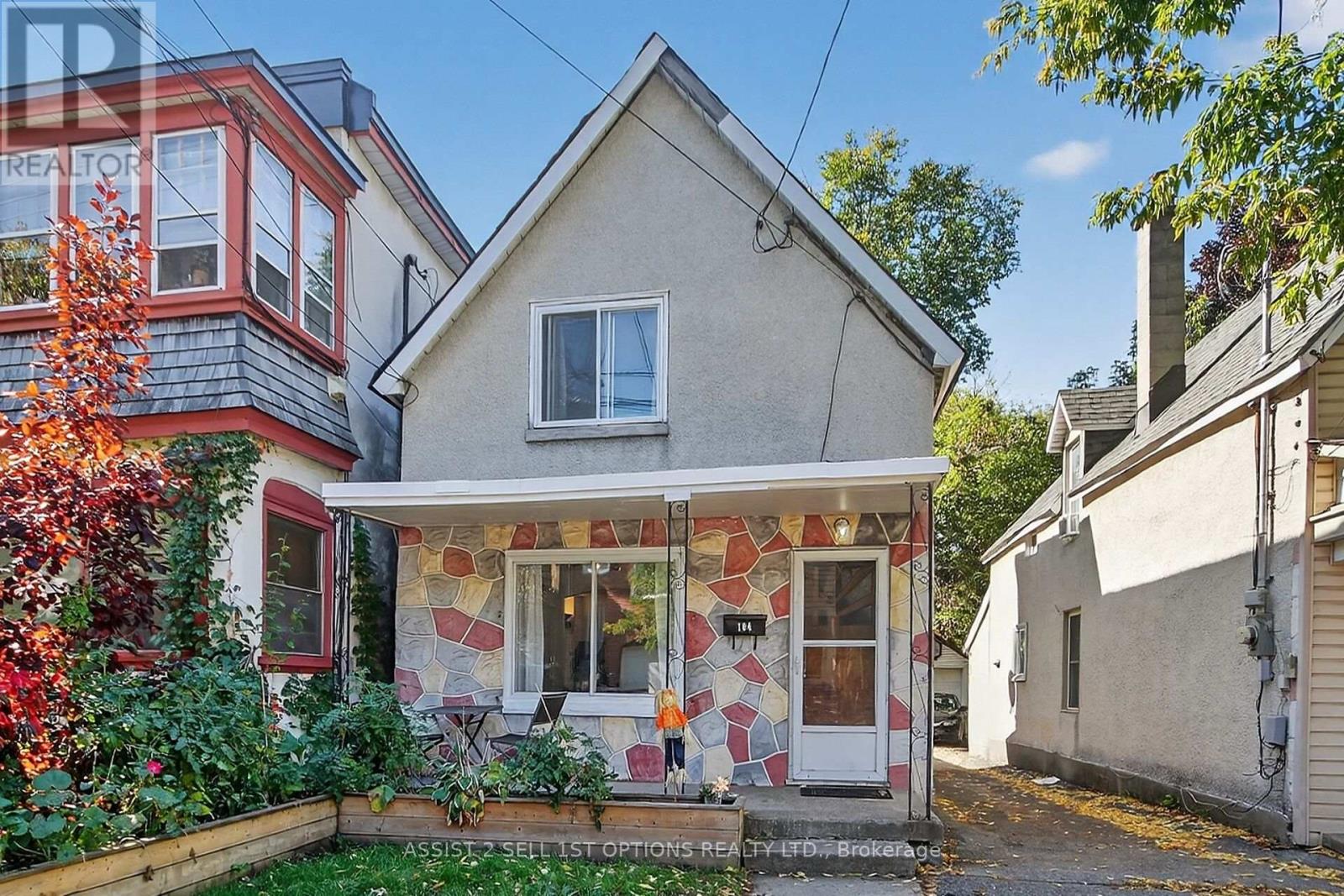 104 Lebreton St N, Ottawa, ON K1R 7H4