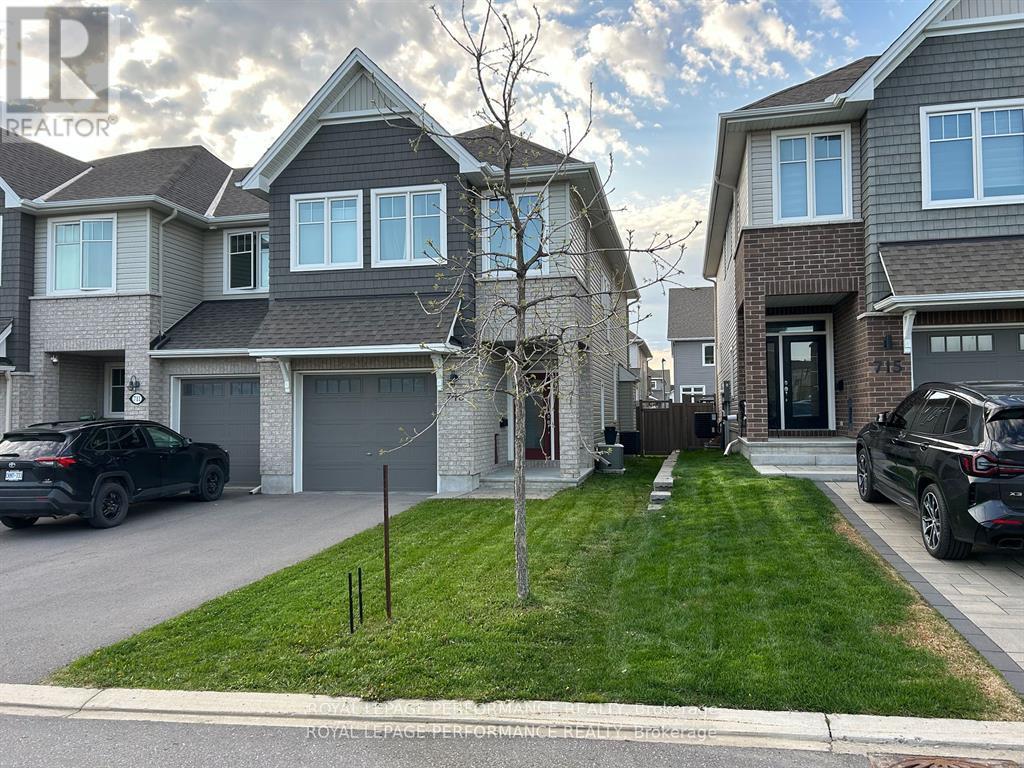 713 Cap Diamant Way, Ottawa, ON K4A 1J6