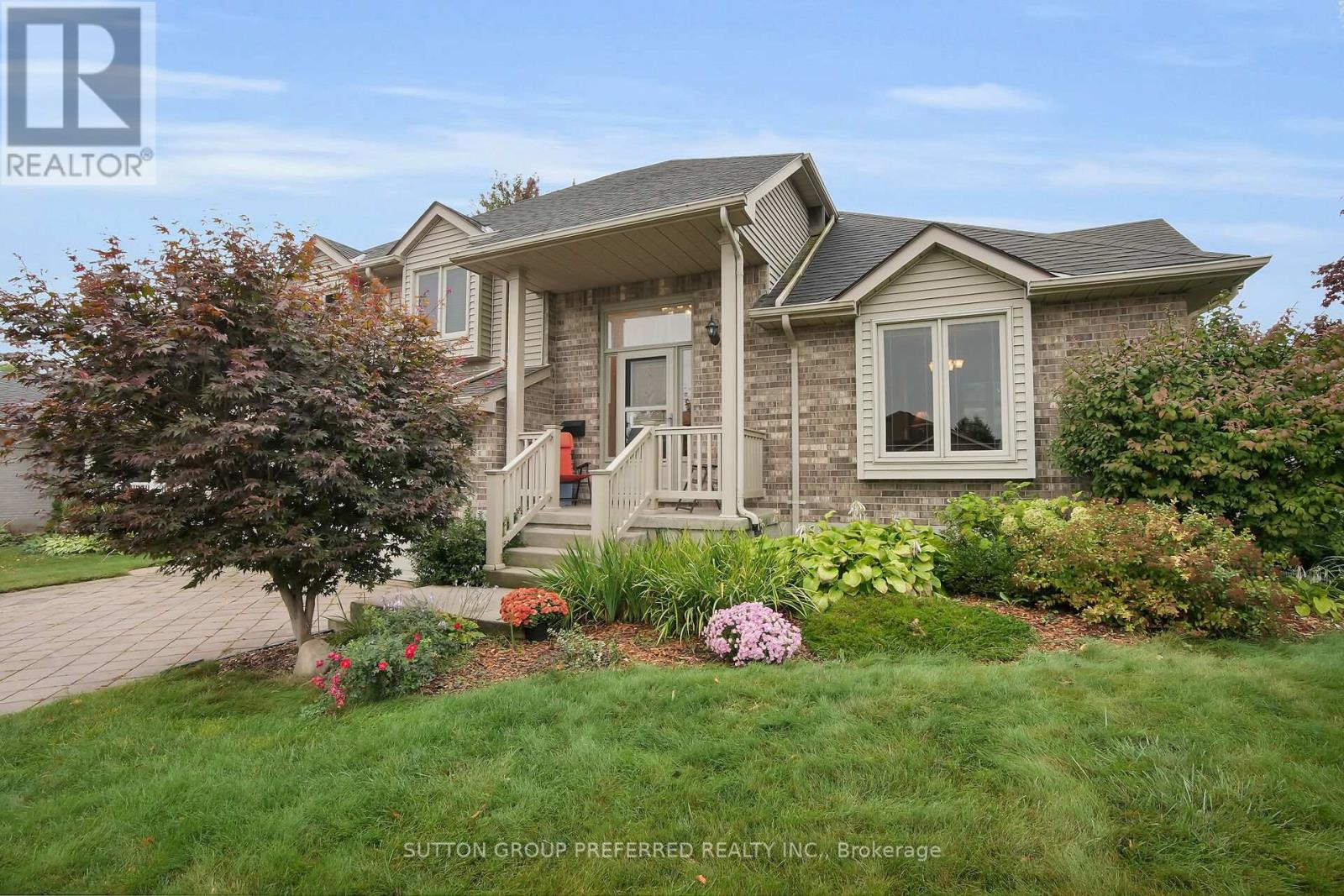 250 Kettle Creek Dr, Central Elgin, ON N0L 1B0