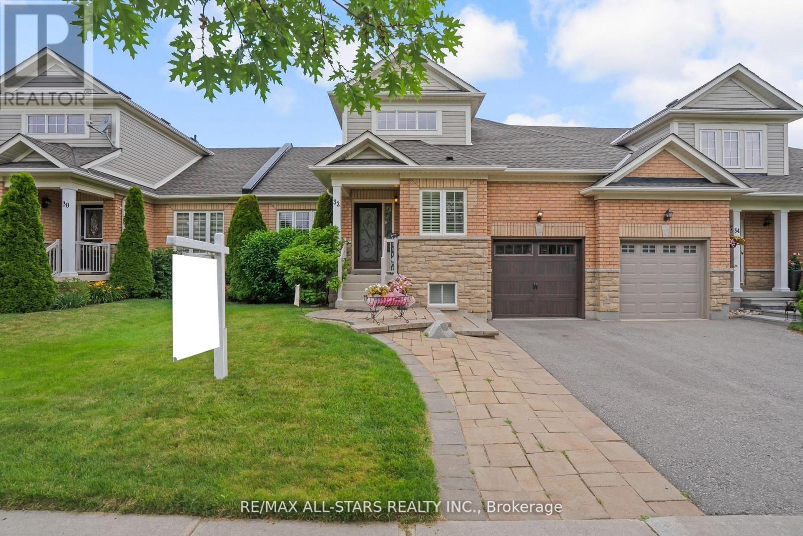 32 Meadows End Cres, Uxbridge, ON L9P 0A5