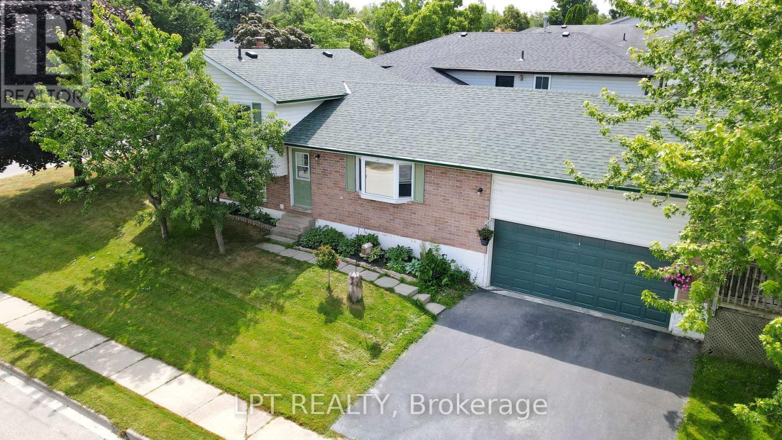 30 Mcconkey Pl, Barrie, ON L4N 6H1