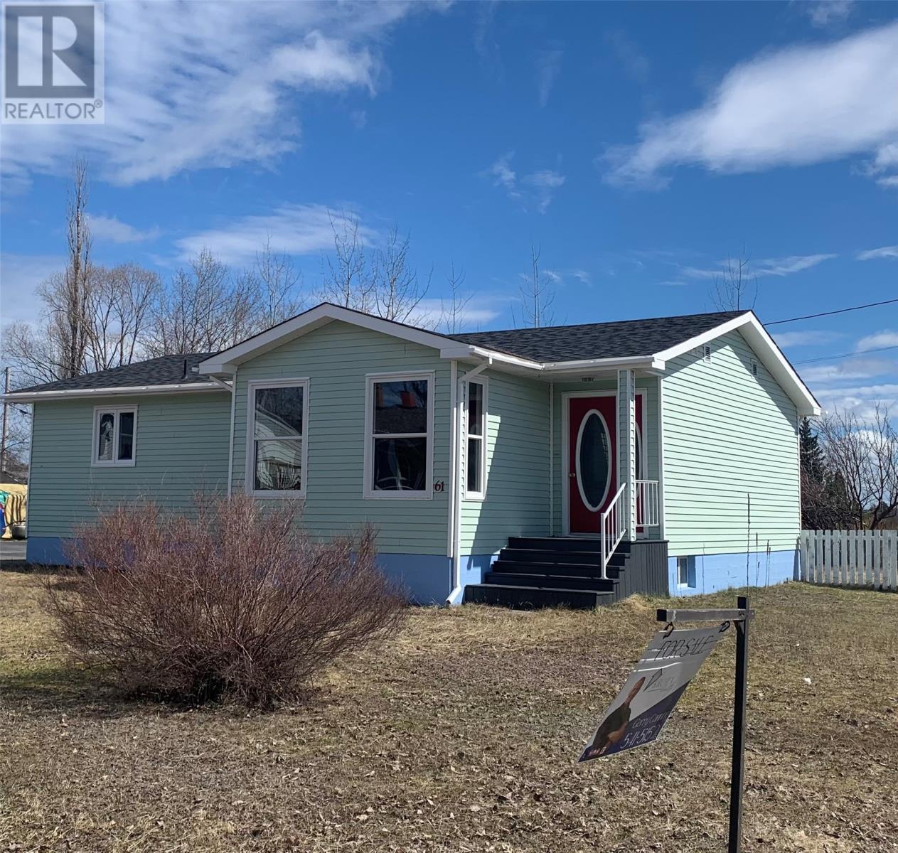 61 Pine Ave, Lewisporte, NL A0G 3A0