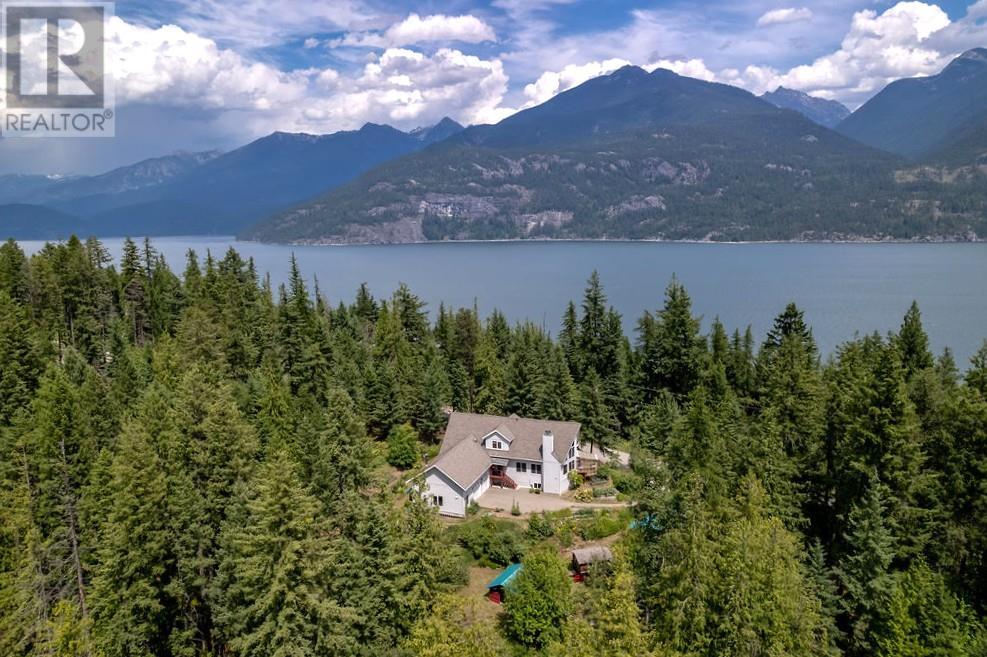 6105 Pine Ridge Rd, Kaslo, BC V0G 1M0