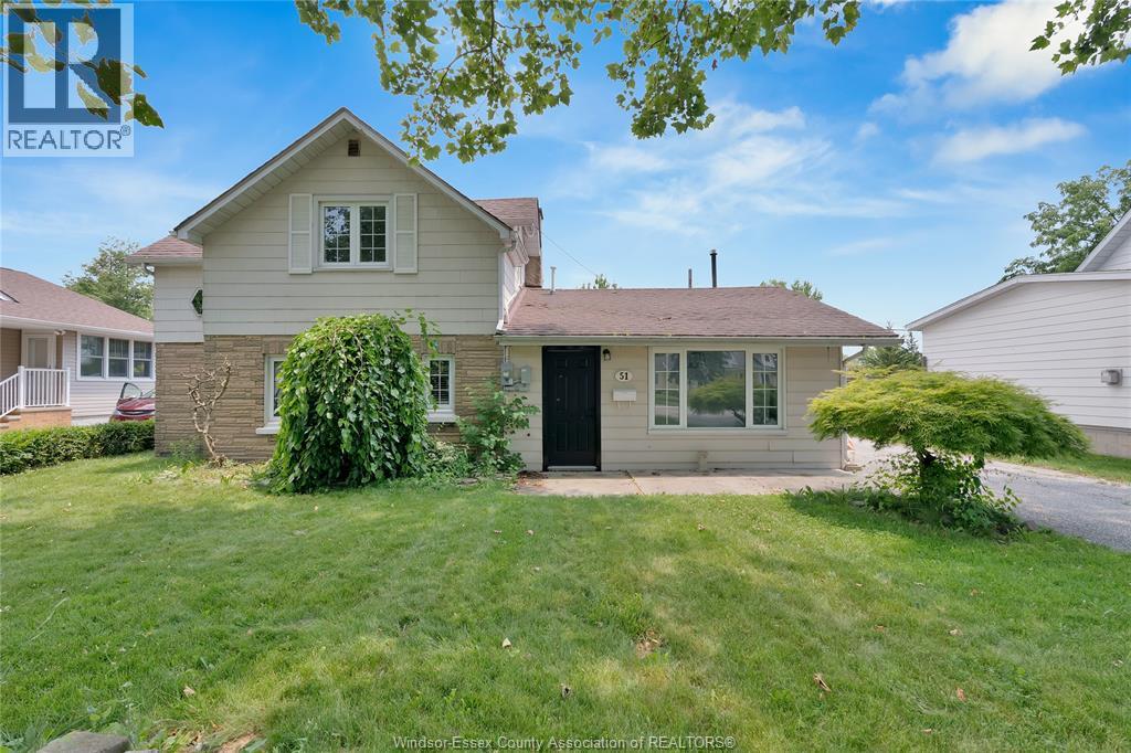 51 Balaclava, Amherstburg, ON N9V 2G5