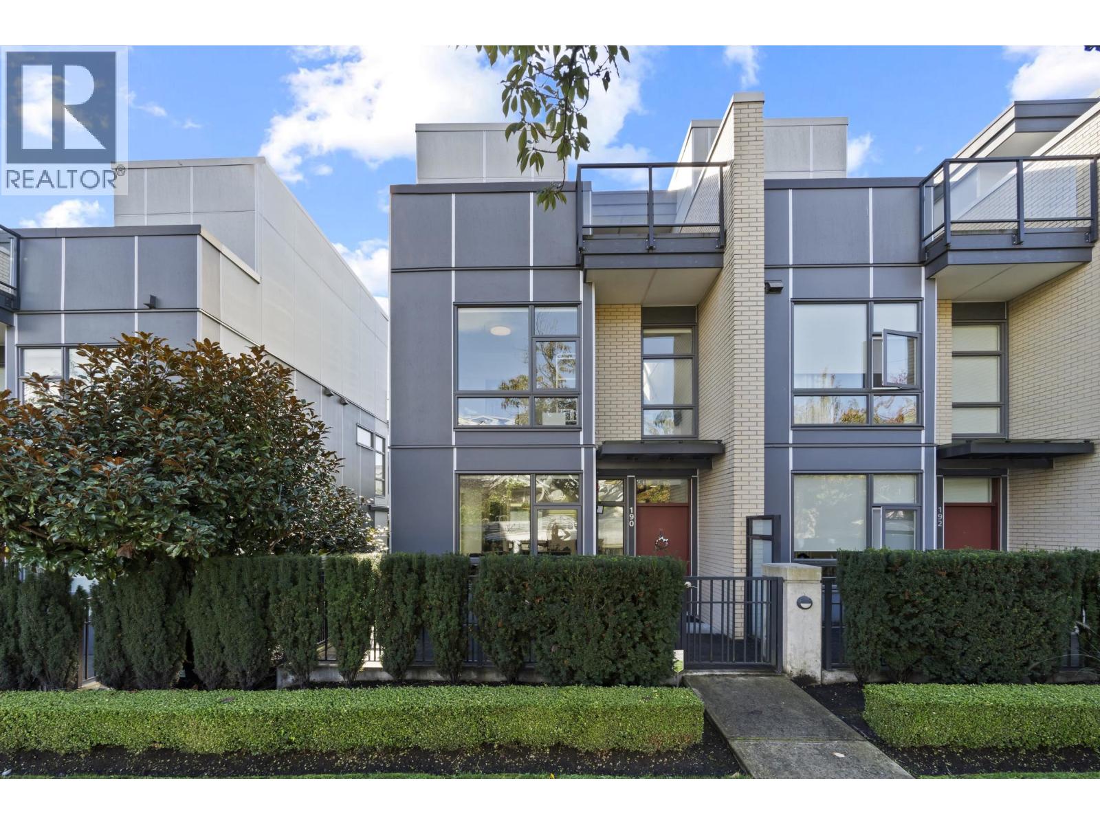 190 W 63rd Ave, Vancouver, BC V5X 0G6