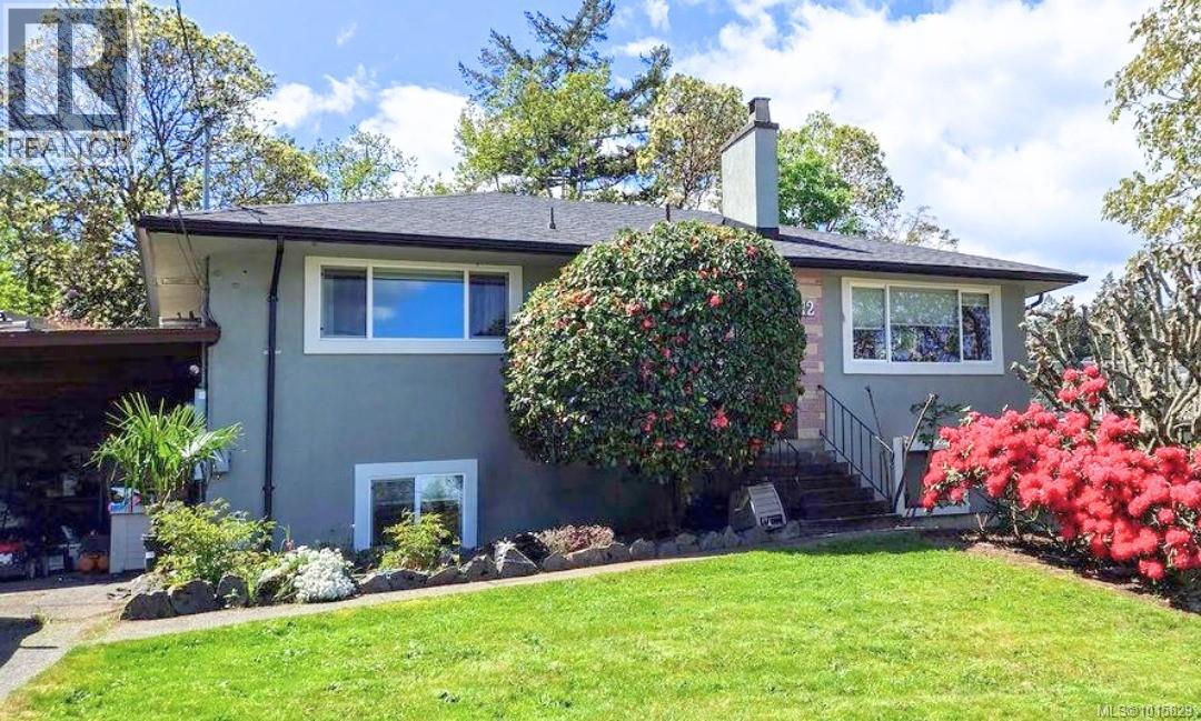12 Jedburgh Rd, Victoria, BC V9B 1K8