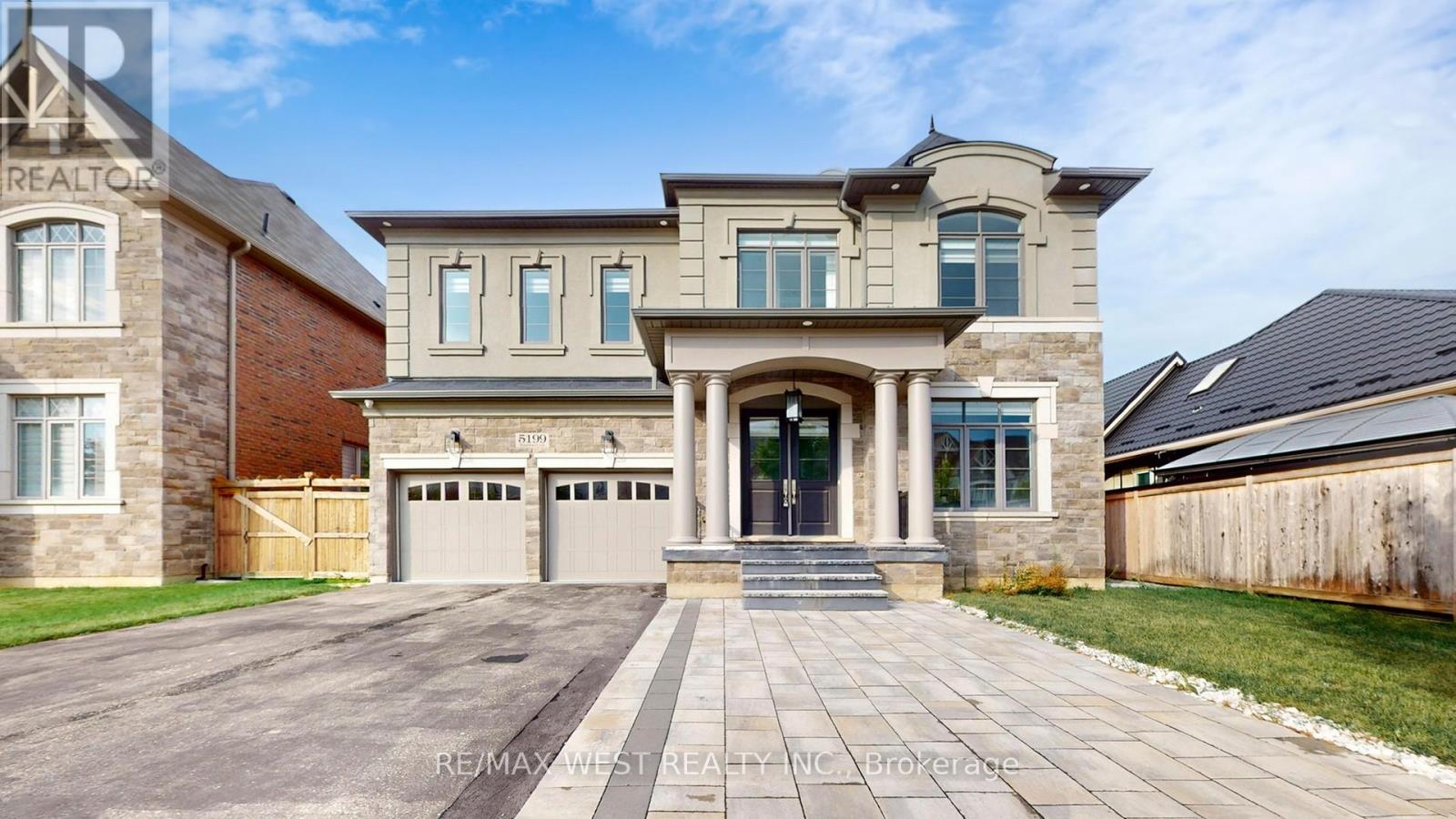 5199 Symphony Ct, Mississauga, ON L5M 2M9