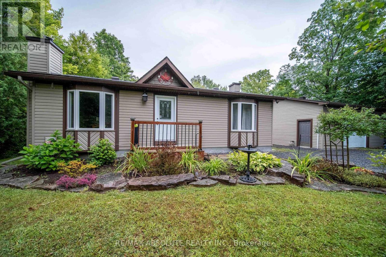 1127 Rollin Rd, Clarence-Rockland, ON K0A 3N0