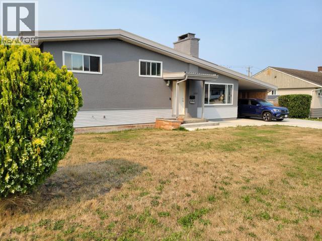 4029 Joyce Ave, Powell River, BC V8A 2Z4