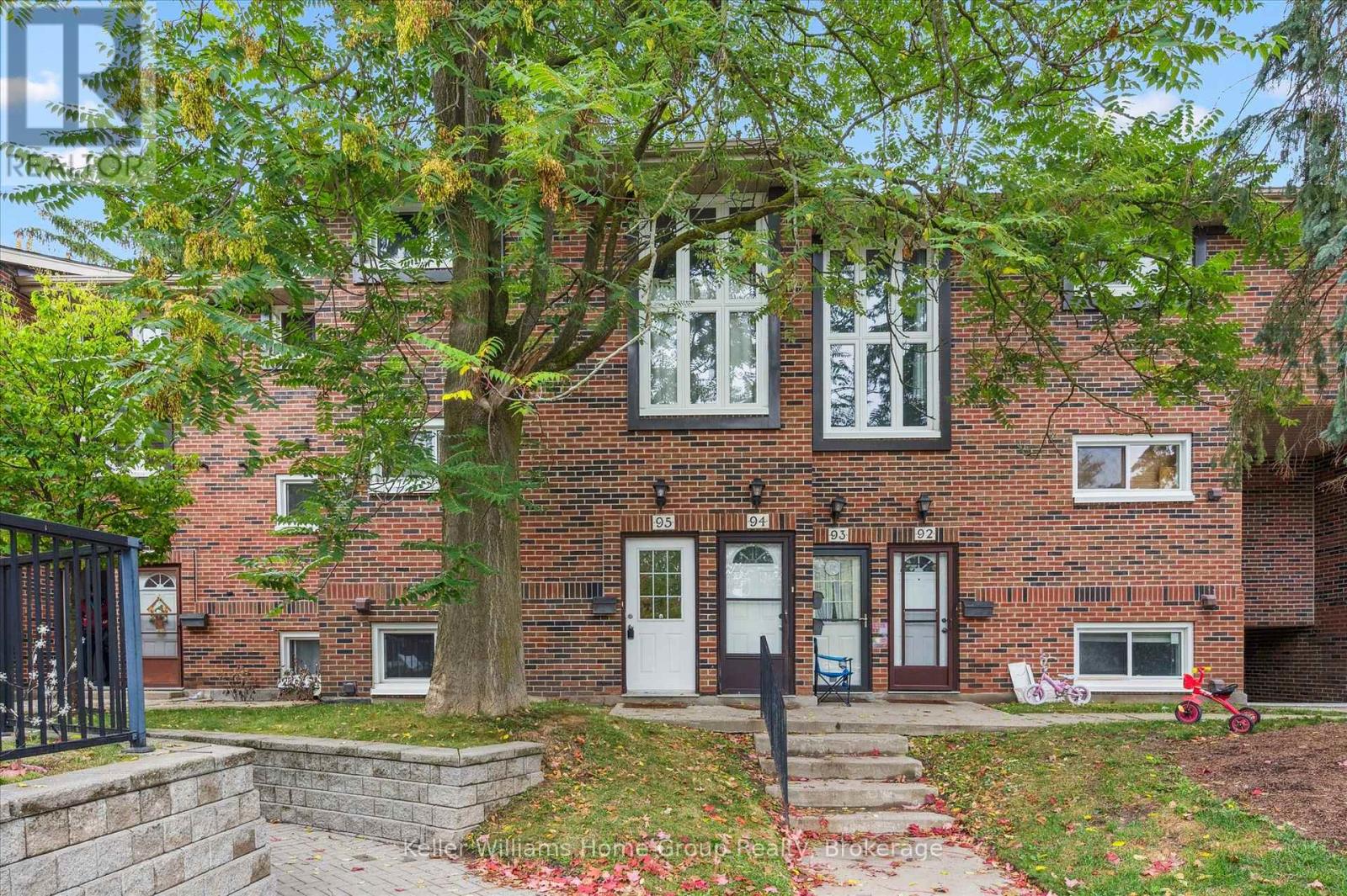 95 49 Rhonda Rd, Guelph, ON N1H 7A4