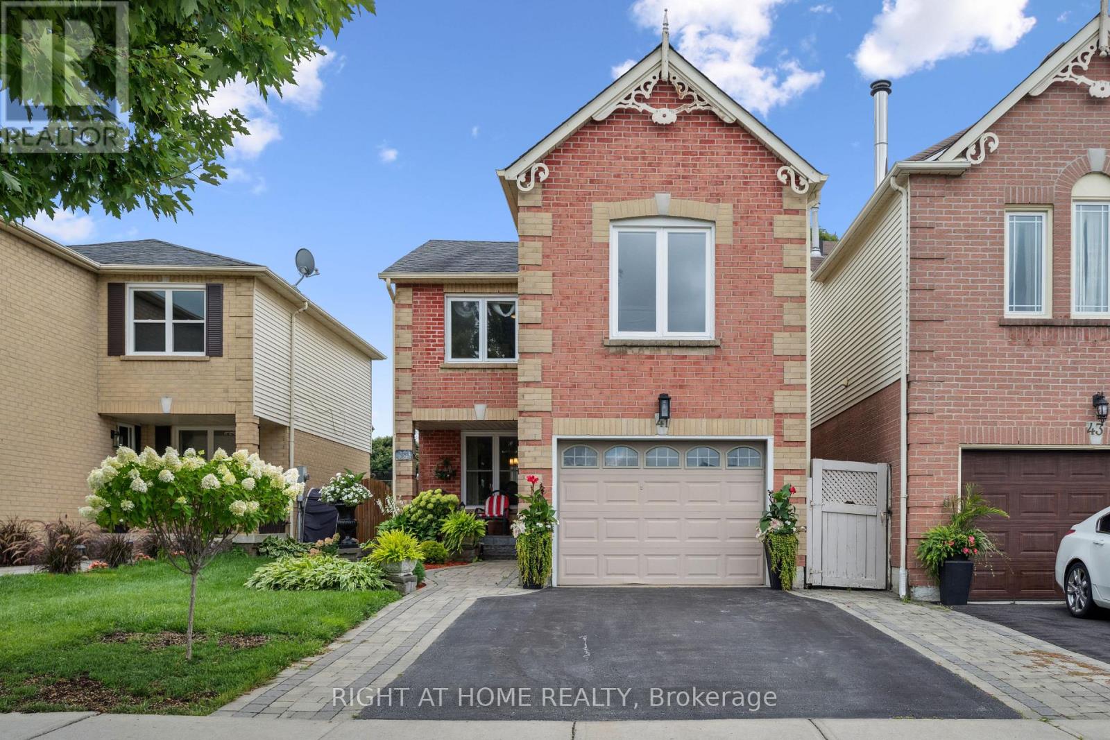 41 Yorkville Dr, Clarington, ON L1E 2A7