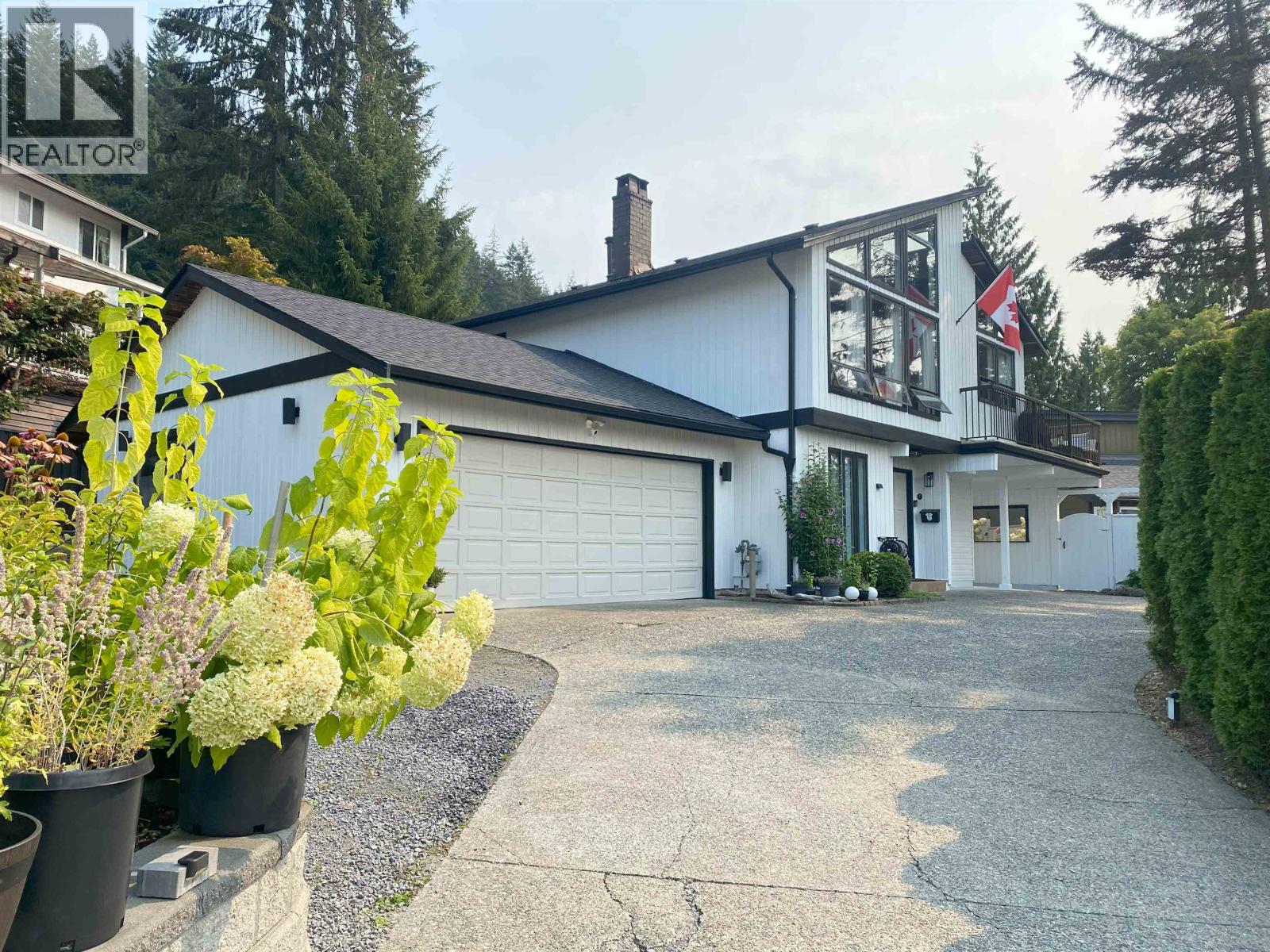 6 Elsdon Bay, Port Moody, BC V3H 3Z2