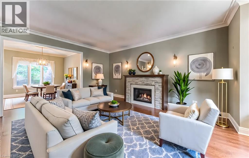 2 Morningview Pl, Kitchener, ON N2P 1Z2