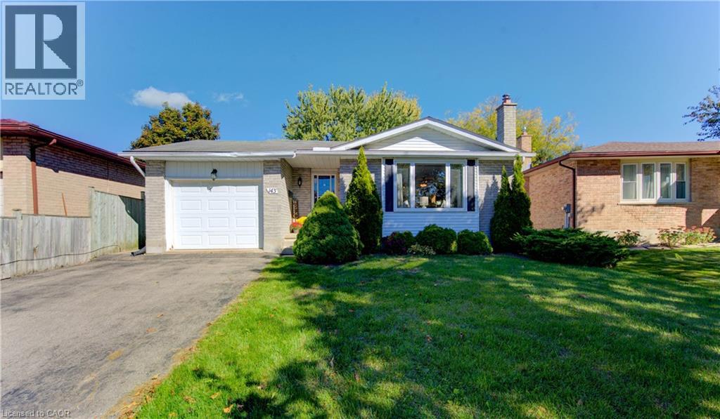 143 Clearwater Cres, Waterloo, ON N2V 1E7