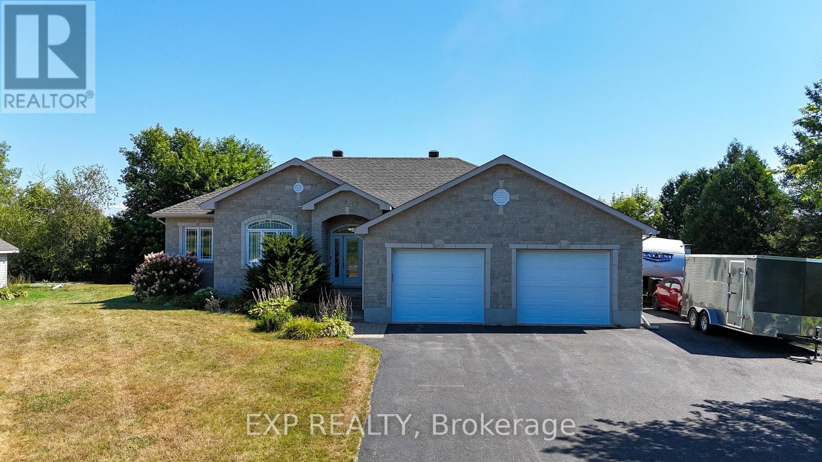 3403 Gendron Rd, Clarence-Rockland, ON K0A 2A0
